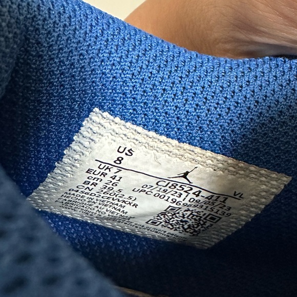 Baseball cleats - Picture 3 of 3